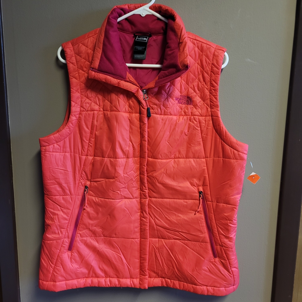The North Face Women's Vibrant Coral Orange Quilted Vest